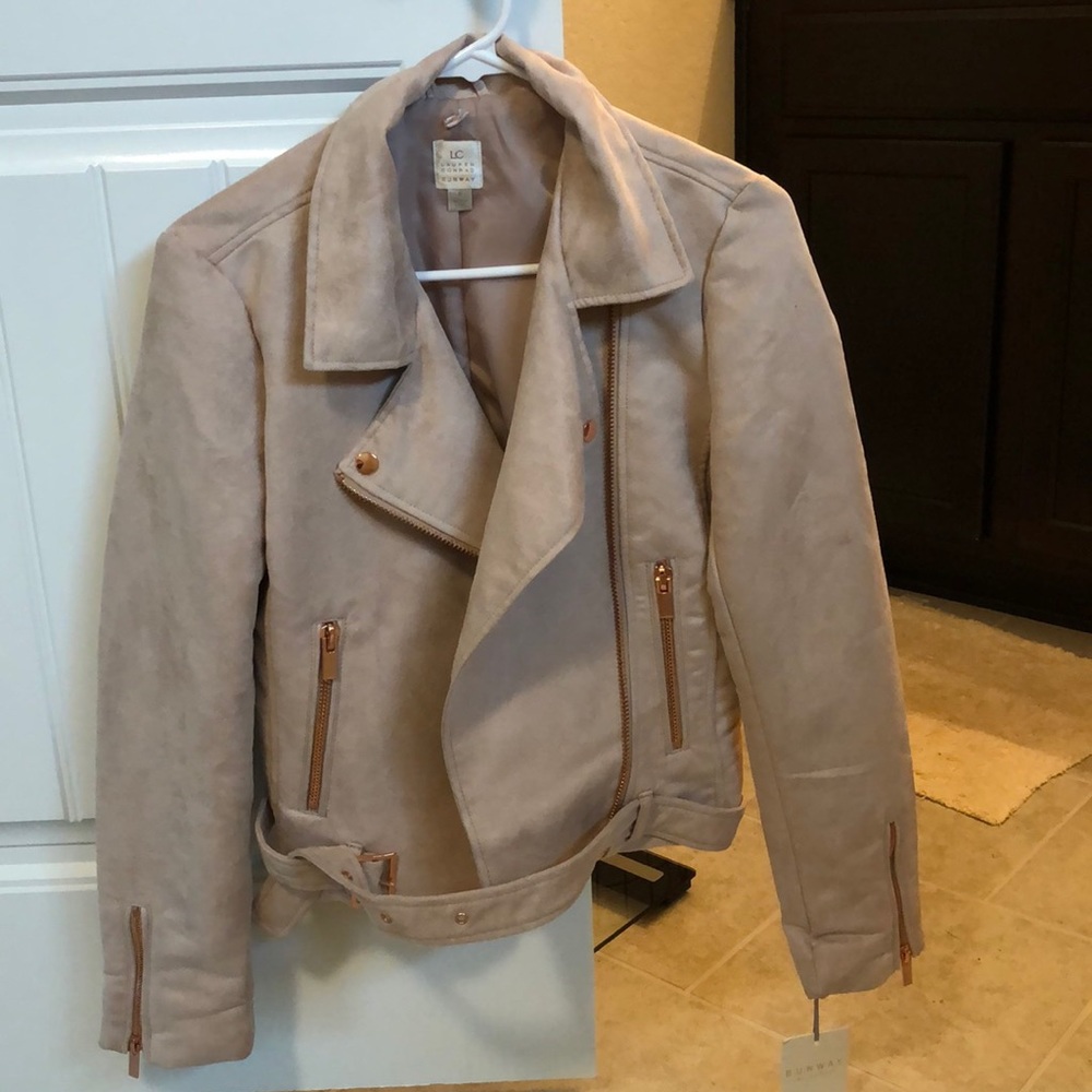Limited edition Lauren Conrad runway NWT